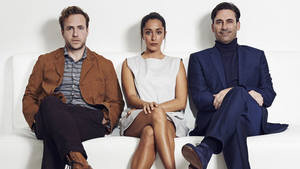 black-mirror-white-christmas-1200-1200-675-675-crop-000000